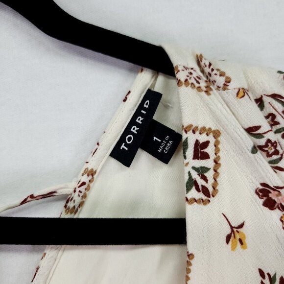 Torrid Womens Gauze Surplice Romper Size 1X Flutter Sleeve Fall Foliage Print - Picture 8 of 16